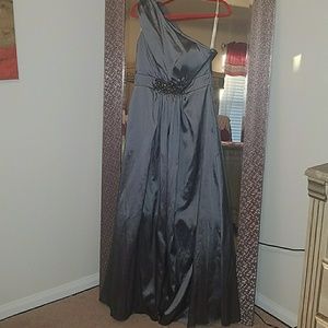 Beautiful evening gown...EUC!!